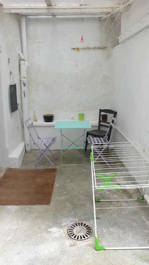Chambres Poitiers Centre: Private Comforts, Shared Kitchen & City Hall Proximity Exterior photo